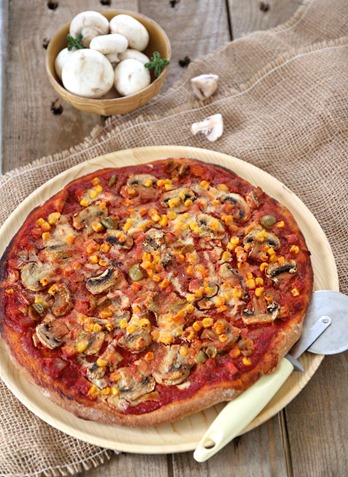 Pizza maïs champignons